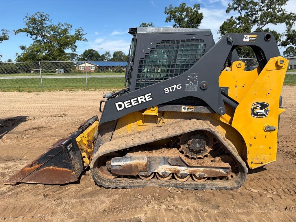 2019 JOHN DEERE 317G â€” photo 1